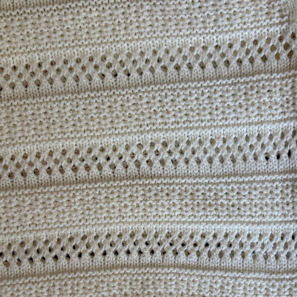 Riley & Rae Cream Short-Sleeved Textured Knit Sweater - Picture 4 of 4